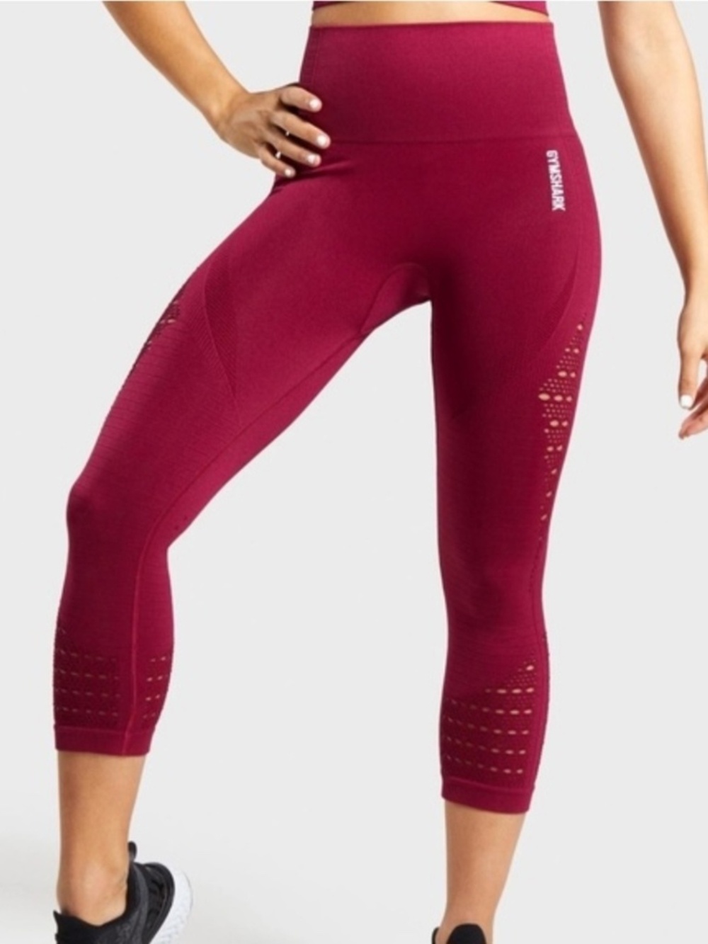 NWT Gymshark Energy Seamless Leggings Women Medium Beet Red Cropped Logo Eyelet